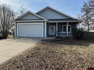 320 Magness Dr, Gassville, AR 72635