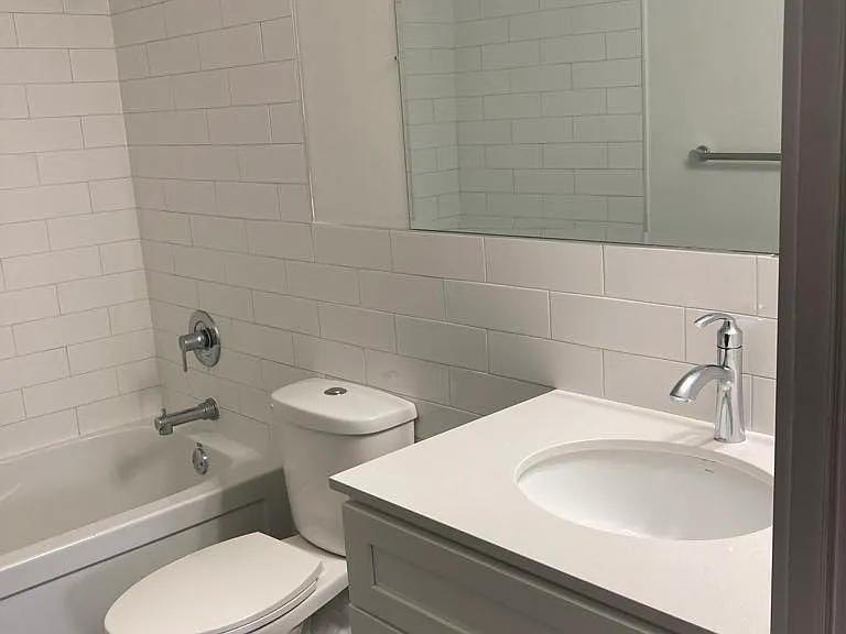 190 Oakdene Ave #110 — Photo 11