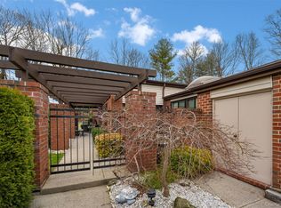 86 Dove Hill Drive, Manhasset, NY 11030