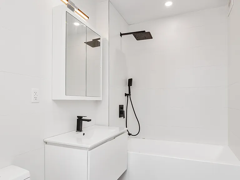 241 W 75th St #7 — Photo 6