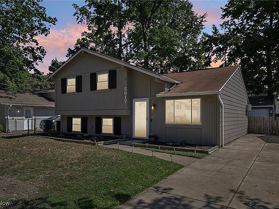 2nd image of 5917 Rosebelle Ave