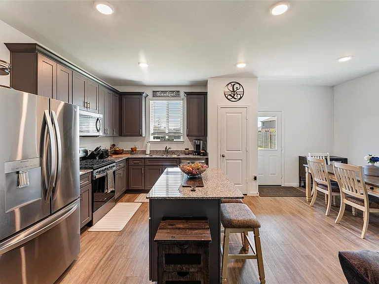 21103 Sherrell Bay Dr — Photo 12