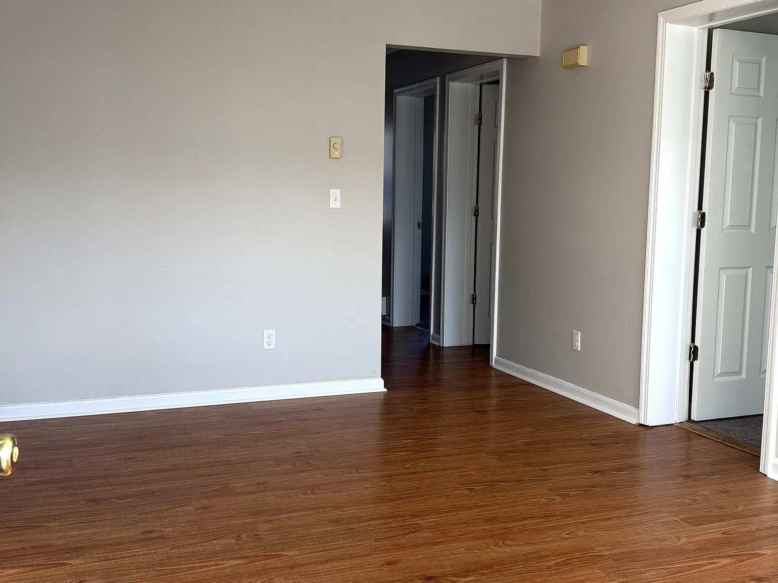307 Emily Ln — Photo 2