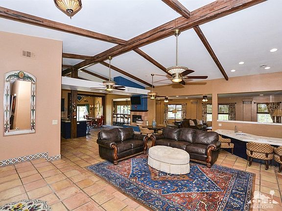 3rd image of 79300 Eisenhower Way