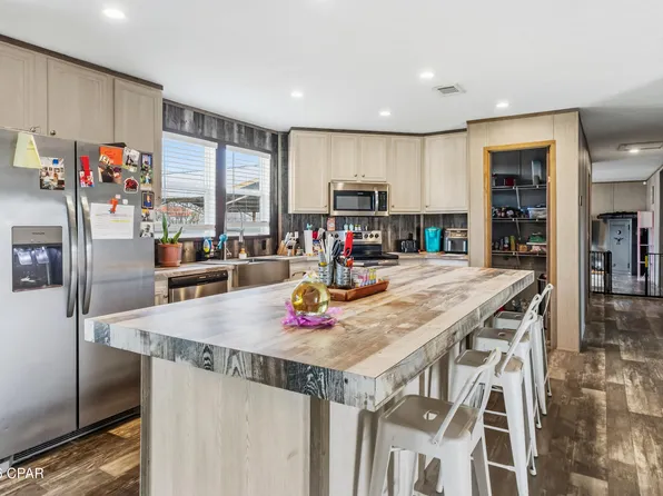 134 N Larry Dr, Panama City, FL 32404