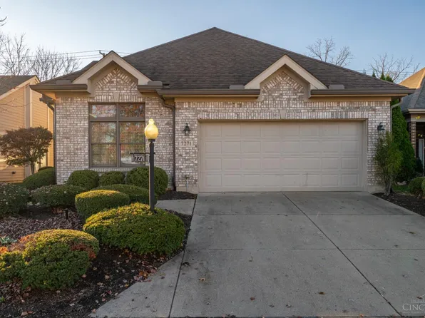 7271 Hartcrest Ln, Dayton, OH 45459