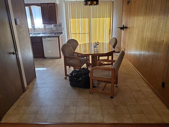 Dining room. Table and chairs are not included.