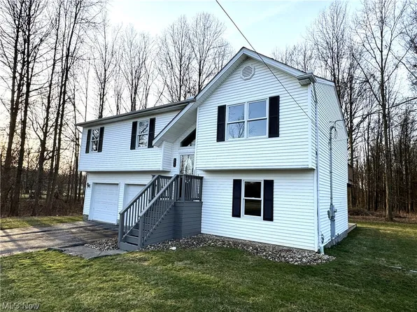 653 Center St W, Warren, OH 44481