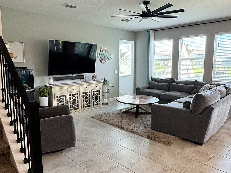 5037 Bessie Ct — Photo 7