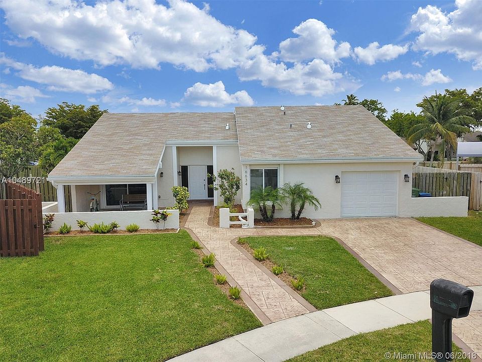 1st image of 16634 Redwood Way