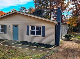 305 Spicewood Dr, Greensboro, NC 27405