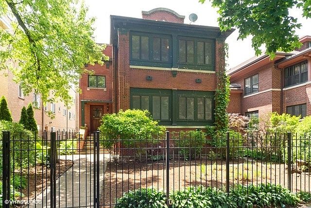 1st image of 1431 W Jarvis Ave