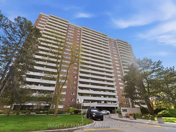 240 Scarlett Rd #2011, Toronto, ON M6N 4X4