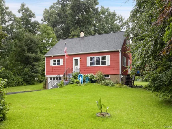 44 Somerset Lane, Putnam Valley, NY 10579