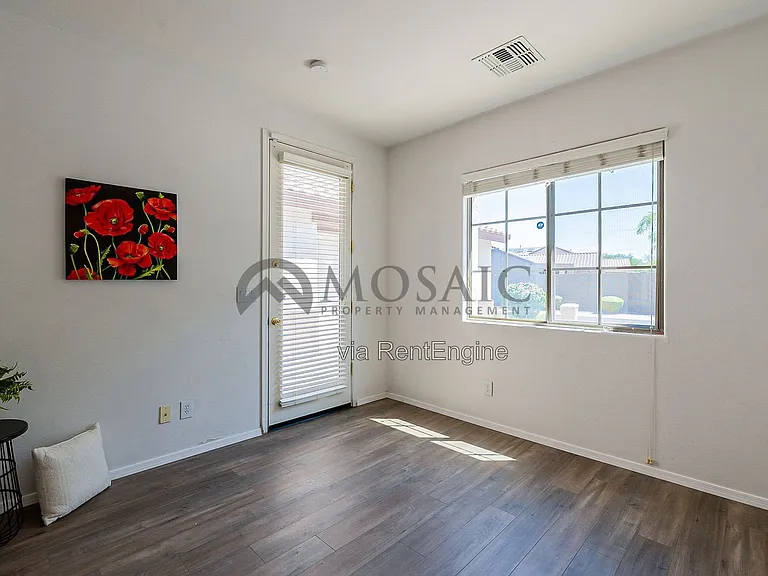 39718 N Rolling Green Way — Photo 12