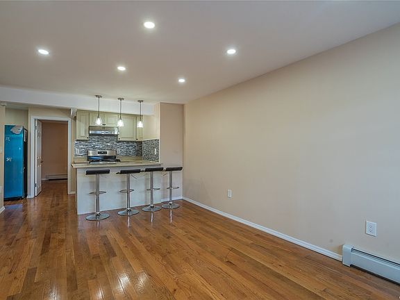 3rd image of 2224 92nd St