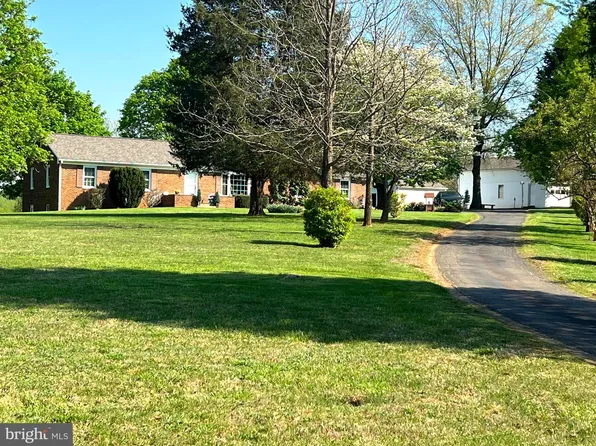 9305 Old Waterloo Rd, Warrenton, VA 20186