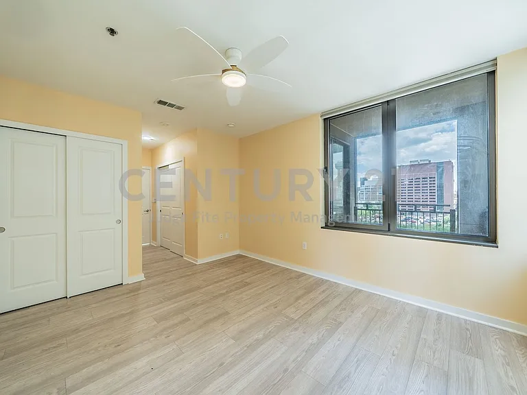 1200 Main St #506 — Photo 25