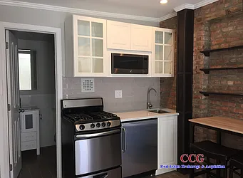 Rented by CCG Real Estate Brokerage