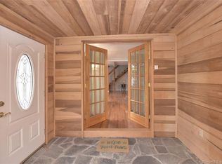 1287 North Rd, Groton, CT 06340