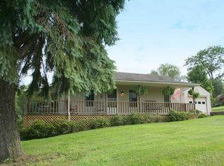 202 Fairview School Rd, Ellwood City, PA 16117