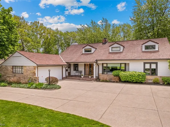 24550 S Woodland Rd, Beachwood, OH 44122