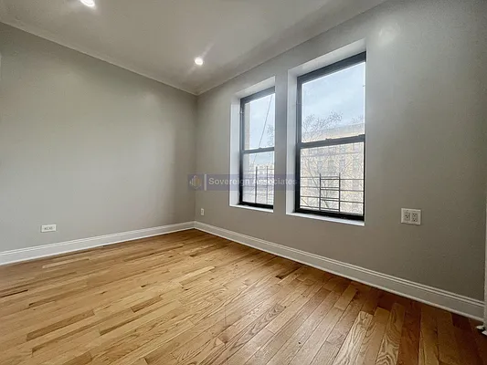 Rented by Sovereign Associates | media 10