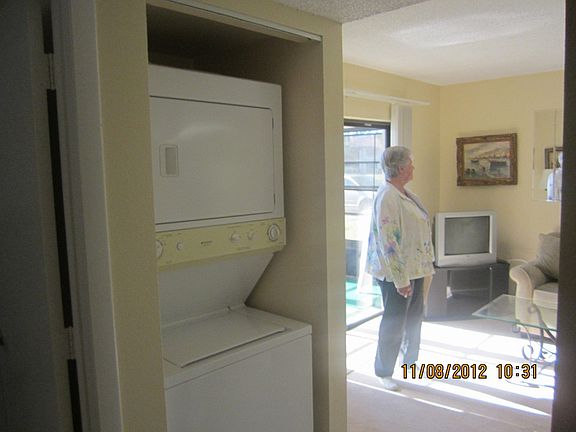 5th image of 19505 Quesada Ave #J