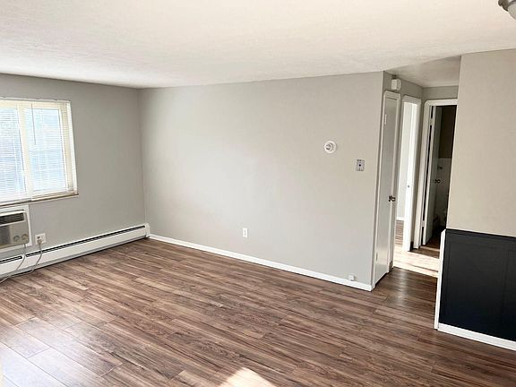 4th image of 17029 Madison Ave #301
