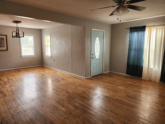 5th image of 1700 S Avenue B
