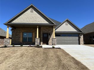 1020 Trestle Ln, Bentonville, AR 72713