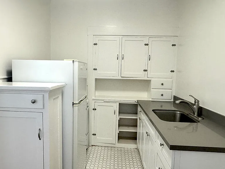 2480 Washington Street — Photo 8