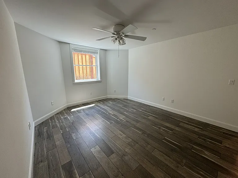 243 Keokuk St — Photo 12