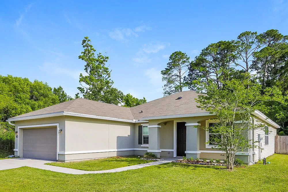 3 bed, 2.0 bath, 2147 sqft, $2,175 — Photo 3