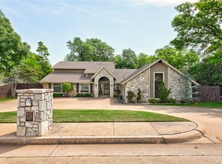 6108 Oak Tree Rd, Edmond, OK 73025