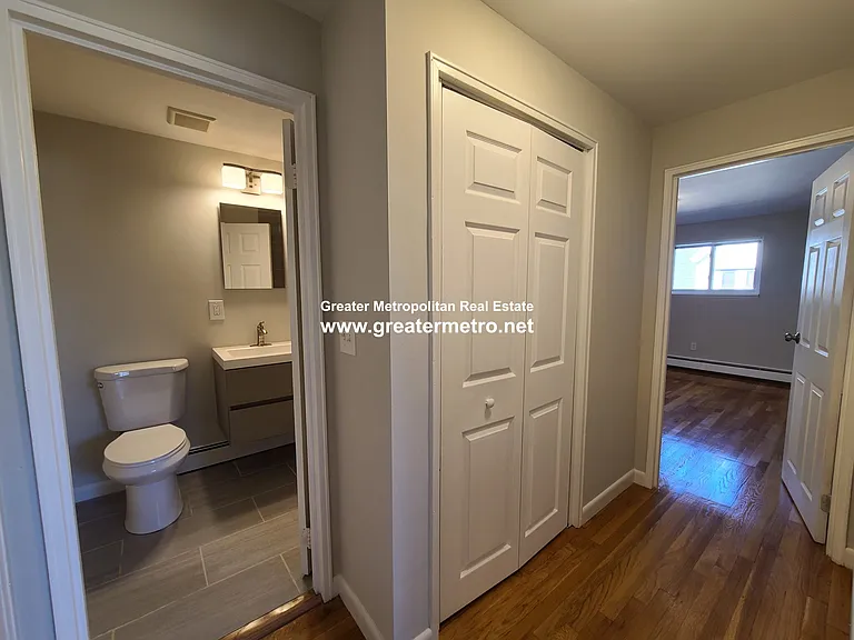 7-9 Holmes St #4B — Photo 8