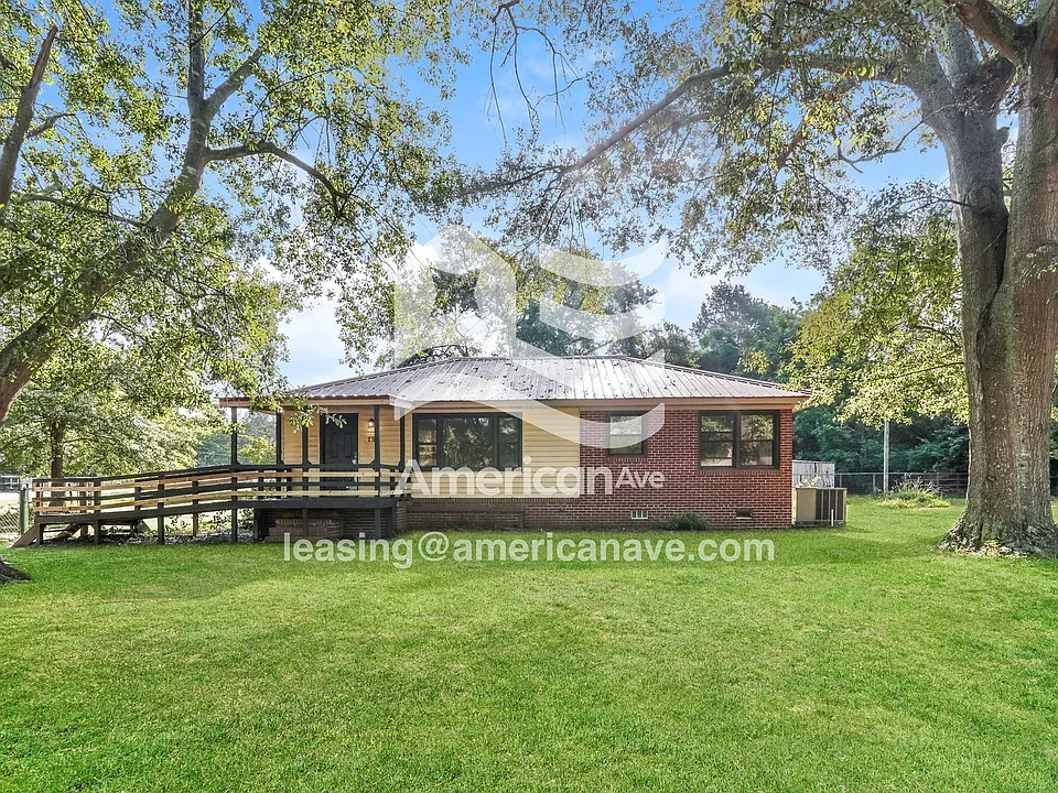 15 Ridgecrest Rd