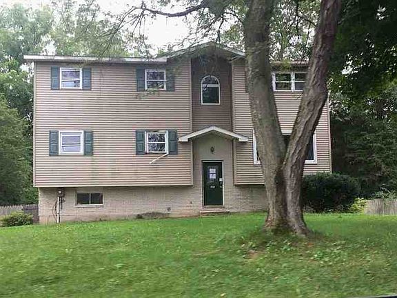 2nd image of 1207 Pine Grove Dr