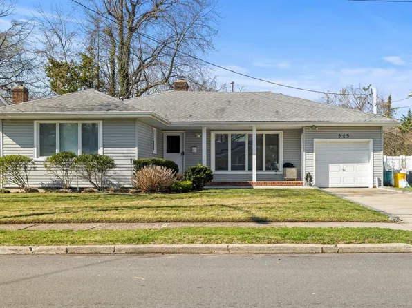 525 Allen Road, Woodmere, NY 11598