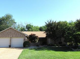 2007 Greenbrier Dr, Collinsville, IL