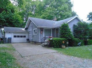 1104 Baker Ave, Goshen, IN 46526