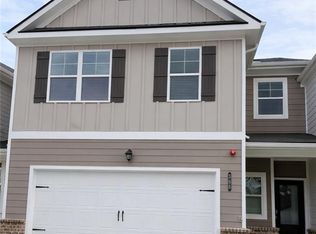 398 Lanier Cir, Woodstock, GA