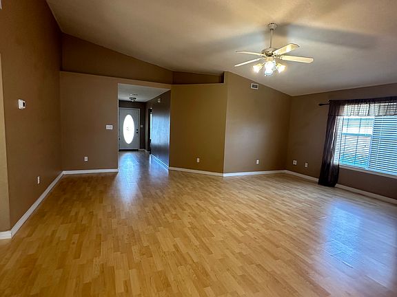 4th image of 5008 Antoine Pl