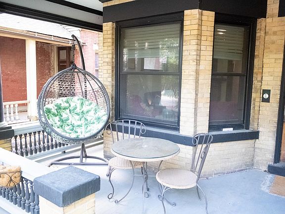 3rd image of 4612 Franklin Blvd #A