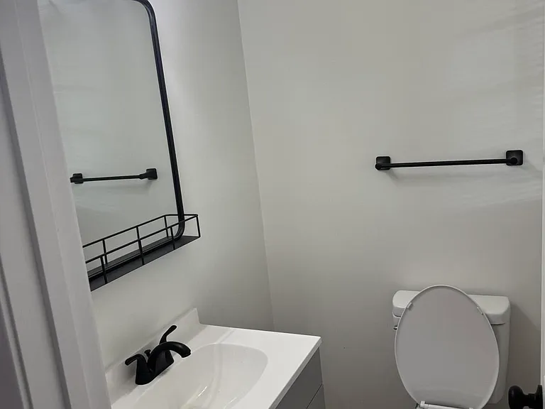 115 Lakemont Ct — Photo 8