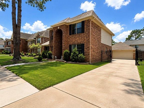 2nd image of 5727 Malcomboro Dr