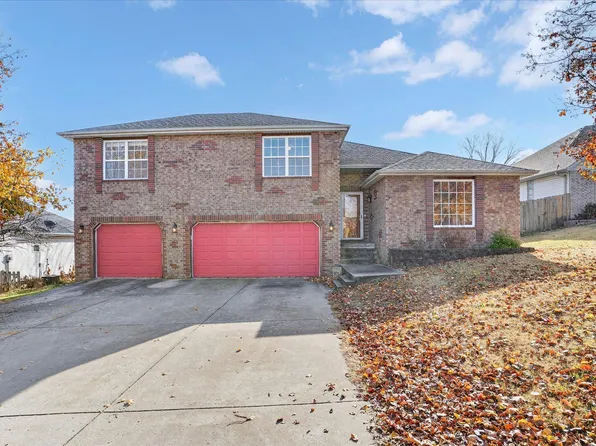 1518 W Coach House Court, Nixa, MO 65714