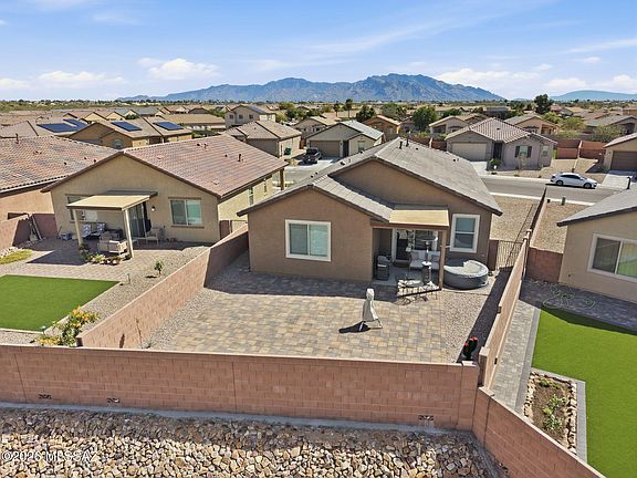 3rd image of 5836 W Pinto Loop