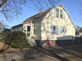 27 Griffin St, Springfield, MA 01104