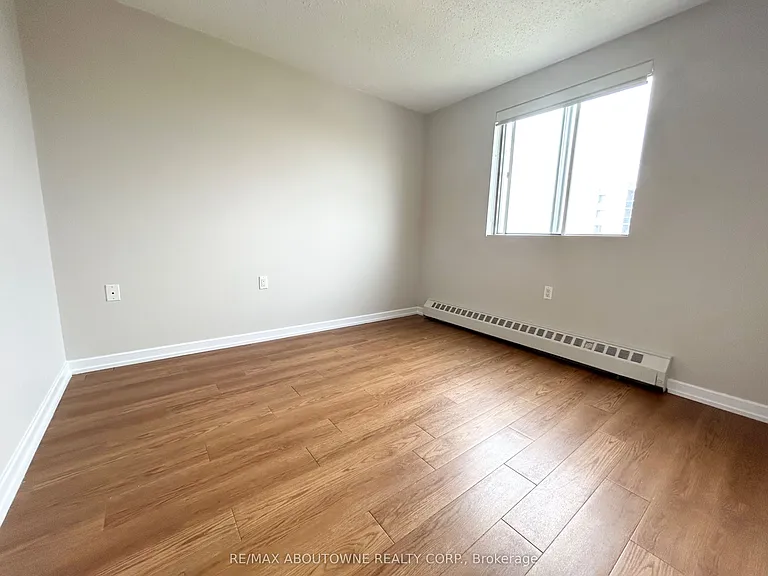 82 Millside Dr #1003 — Photo 13